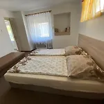 Opál