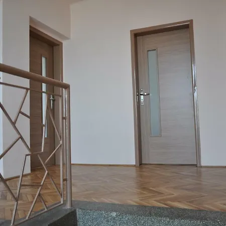 Opal * Štúrovo